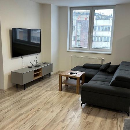 2 Room Apartment With Balcony Liptovský Mikuláš 外观 照片