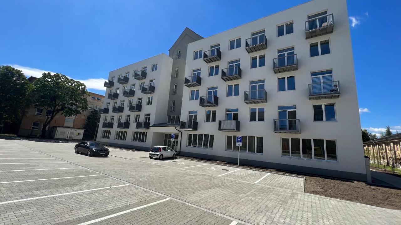2 Room Apartment With Balcony Liptovský Mikuláš 外观 照片