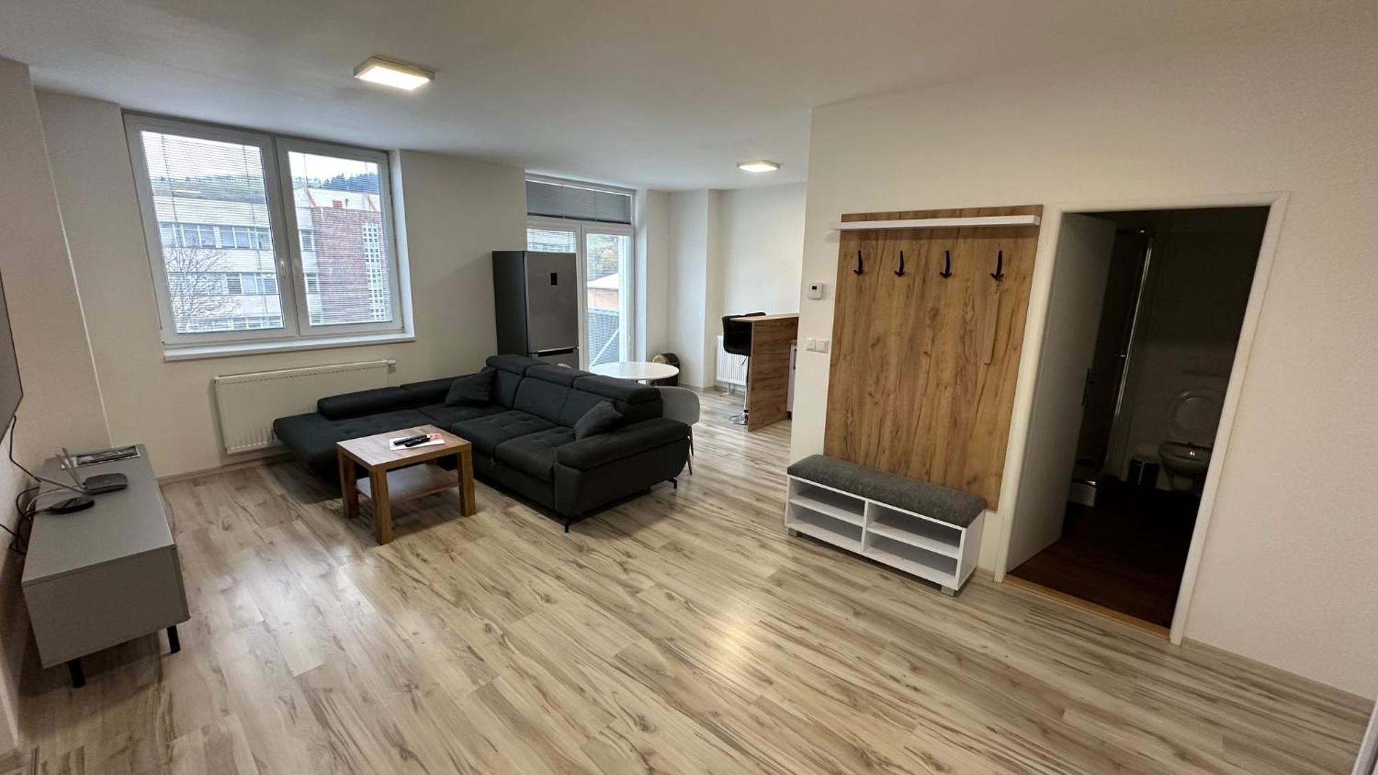 2 Room Apartment With Balcony Liptovský Mikuláš 外观 照片